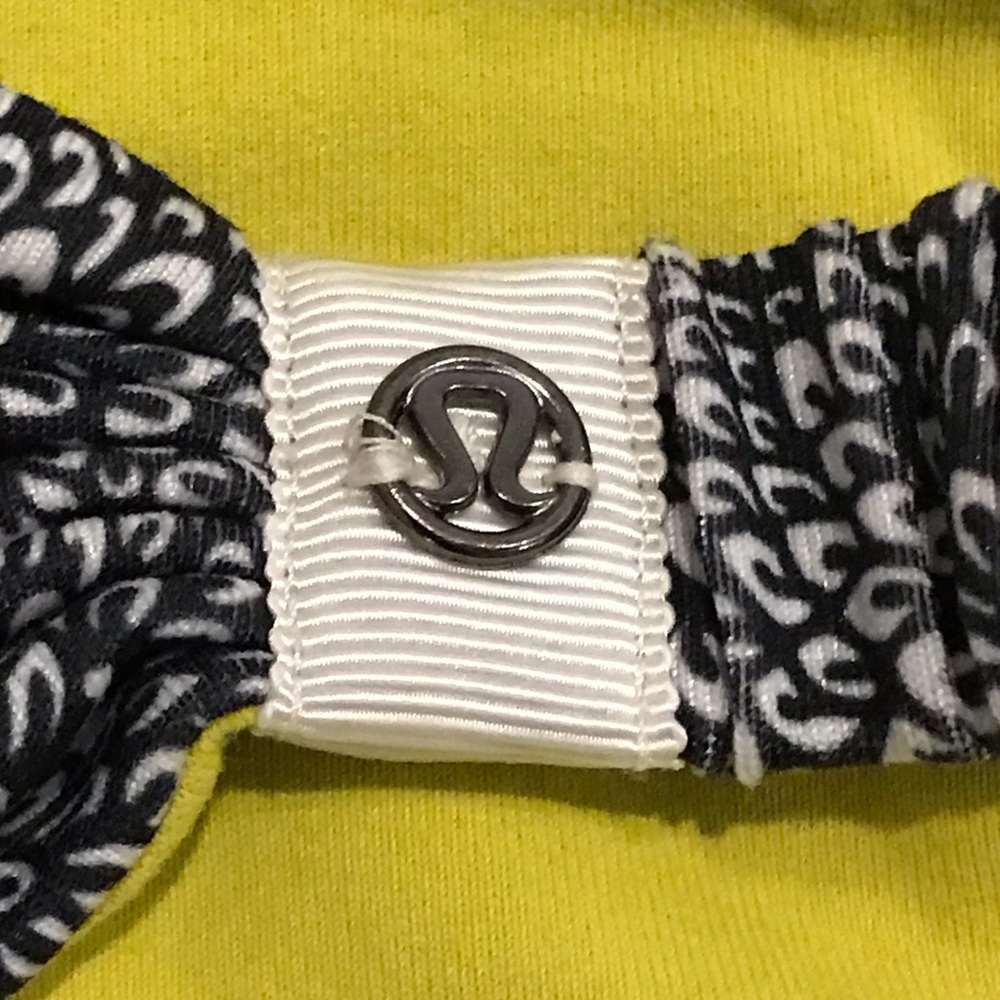 Reversible Lululemon headband